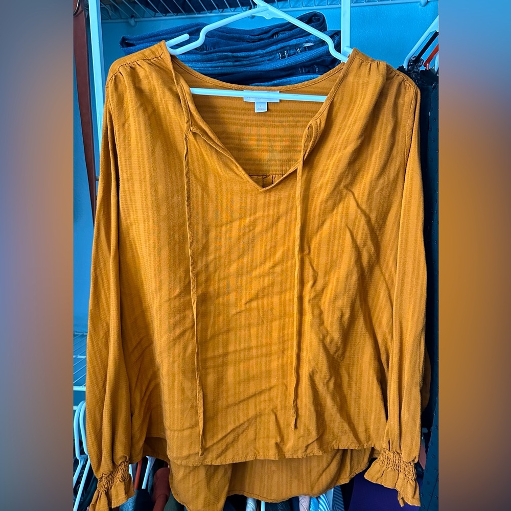 Knox Rose 
golden colored blouse
long sleeve
Like-condition